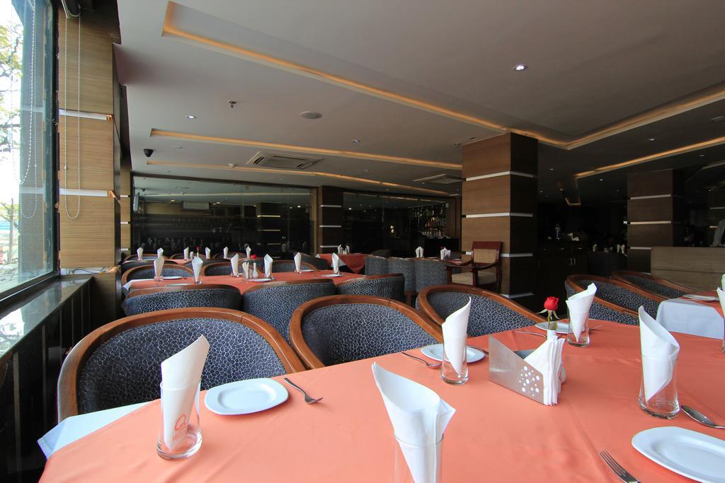 Hotel O2 Oxygen Kolkata Eksteriør bilde